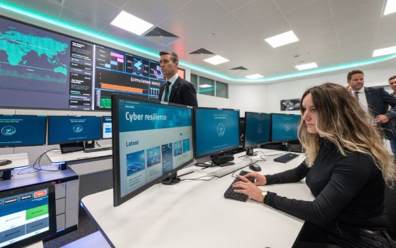 Security operation Center یا SOC در امنیت سایبری چیست؟